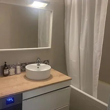 アパート Coup De Coeur A Centre Avec Parking *