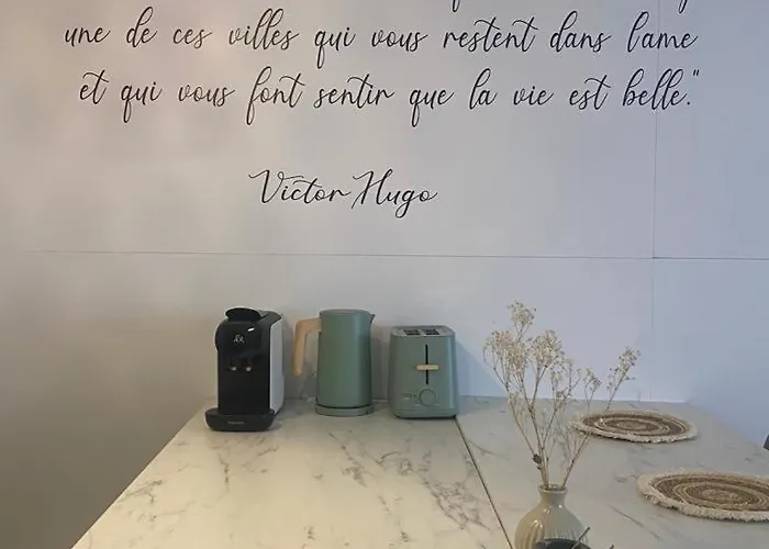 Appartement En Plein Centre De Avec Parking